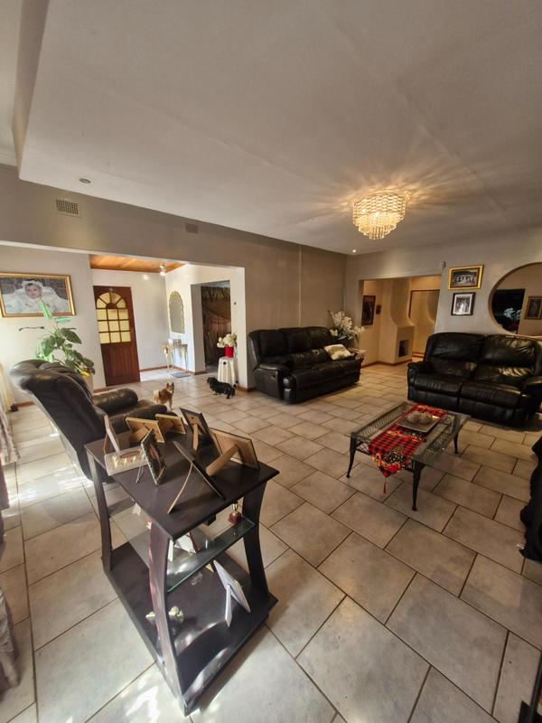 3 Bedroom Property for Sale in Vryburg North West